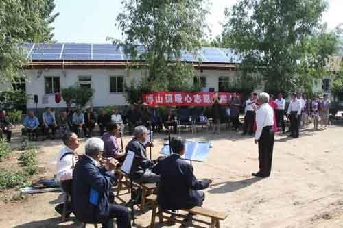 山根镇总人口_没有山根的鼻子图片(3)